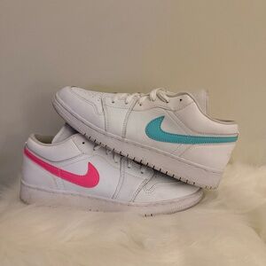 Air Jordan 1 Low SE “White Multi-Color Swoosh”